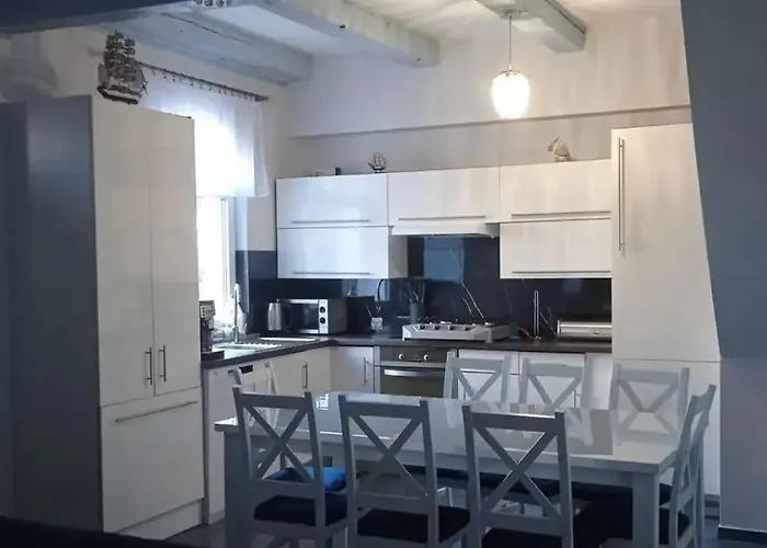 Semesterbostad Dom Lidia Poddąbie